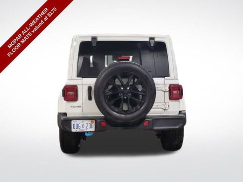 Used 2024 Jeep Wrangler Unlimited Sahara image 4