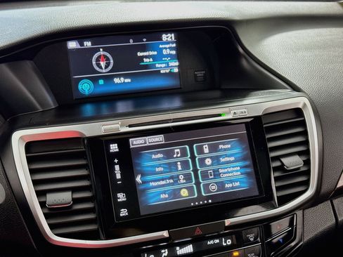 Used 2017 Honda Accord EX-L image 16