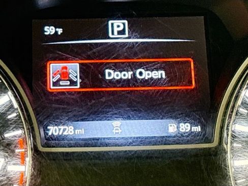 Used 2018 Nissan Altima 2.5 SR w/ SR Special Edition image 14