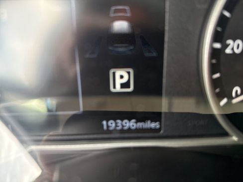 Used 2020 Nissan Kicks SR w/ Exterior Package image 13