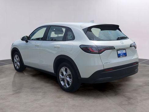 Certified 2023 Honda HR-V LX image 6