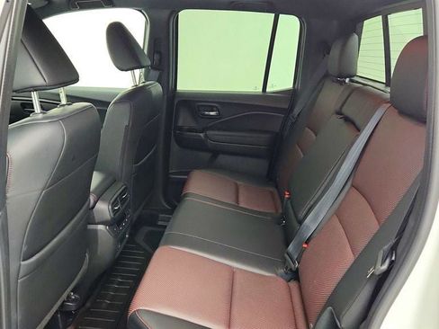 Used 2025 Honda Ridgeline Black Edition image 20