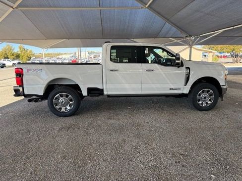 New 2026 Ford F250 Lariat w/ Chrome Package image 9