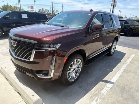Used 2023 Cadillac Escalade Premium Luxury AWD/4WD image 2
