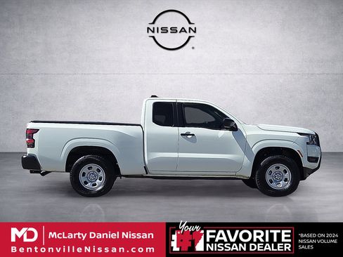 Used 2025 Nissan Frontier S AWD/4WD image 6