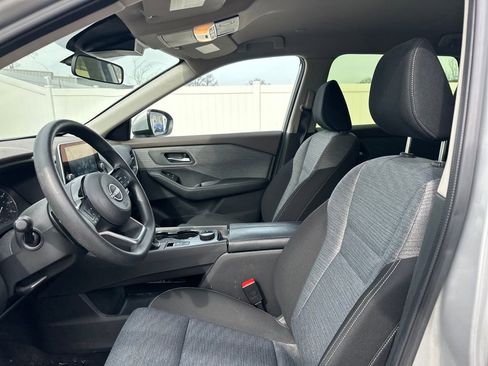Used 2023 Nissan Rogue SV AWD/4WD image 40