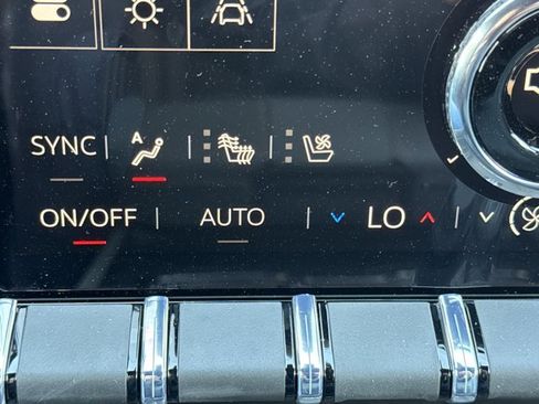 New 2026 GMC Acadia AT4 image 21