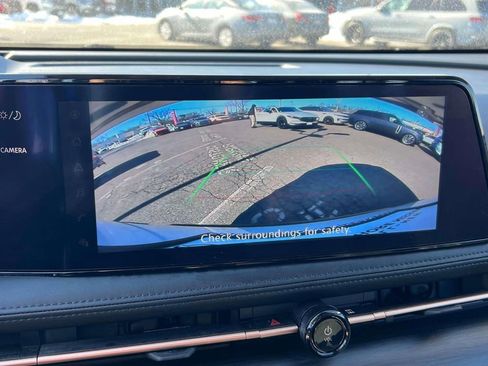 Used 2024 Nissan Ariya AWD image 27