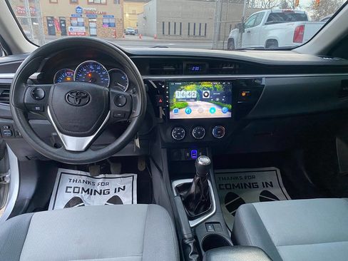 Used 2014 Toyota Corolla LE image 12