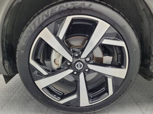 Used 2022 Nissan Rogue Sport SL w/ Premium Package FWD image 31