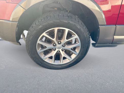 Used 2015 Ford Expedition King Ranch RWD image 11