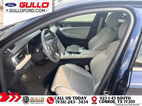 Used 2023 Genesis G70 3.3T w/ Sport Prestige Package RWD image 7
