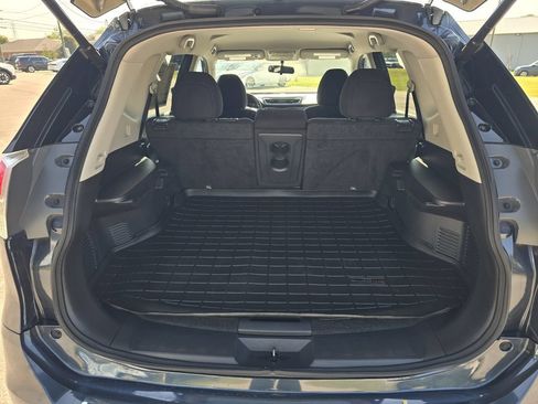 Used 2016 Nissan Rogue SV w/ SV Premium Package FWD image 26