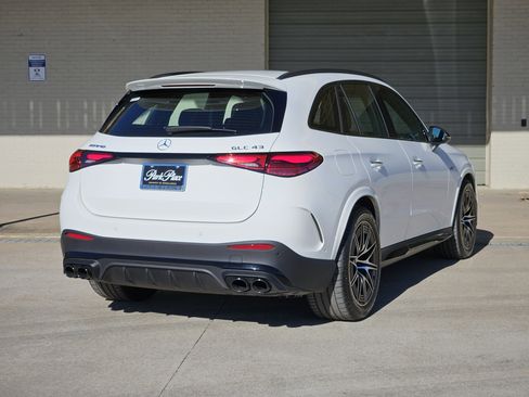 Certified 2025 Mercedes-Benz GLC 43 AMG AMG GLC 43 image 8