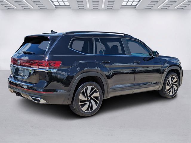 Used 2024 Volkswagen Atlas SE FWD image 4