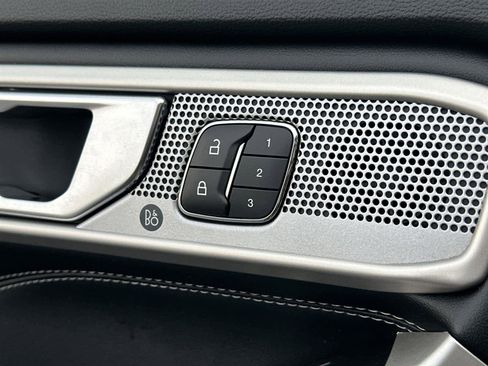 Used 2020 Ford Explorer Limited image 31