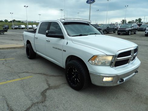 Used 2012 RAM 1500 Classic SLT w/ Protection Group AWD/4WD image 6