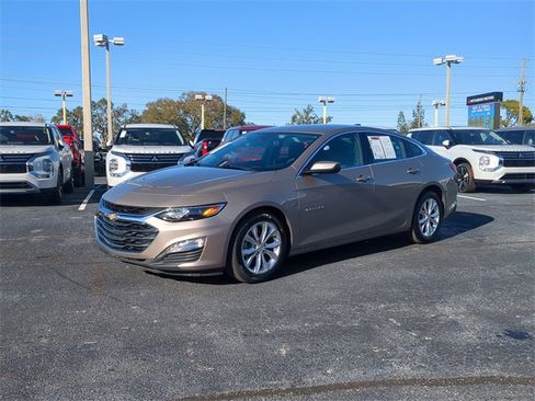 Used 2024 Chevrolet Malibu LT image 2