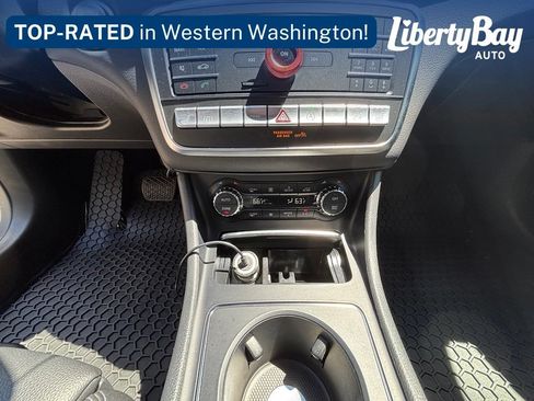 Used 2019 Mercedes-Benz GLA 250 4MATIC image 16
