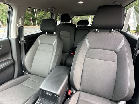 Used 2025 Honda CR-V LX image 7