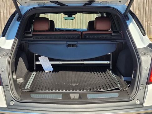 New 2026 Cadillac XT5 Premium Luxury w/ Driver Assist Package image 9