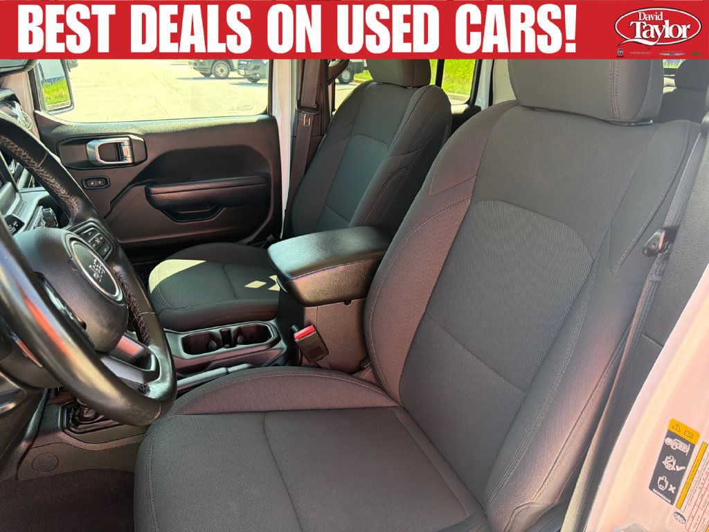 Used 2022 Jeep Gladiator Sport AWD/4WD image 11
