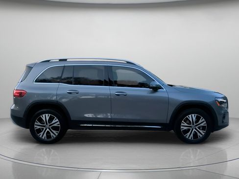 Used 2026 Mercedes-Benz GLB 250 w/ Exclusive Package image 32