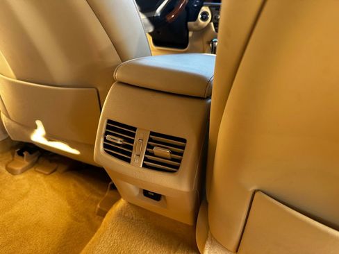 Used 2015 Lexus ES 300h image 46