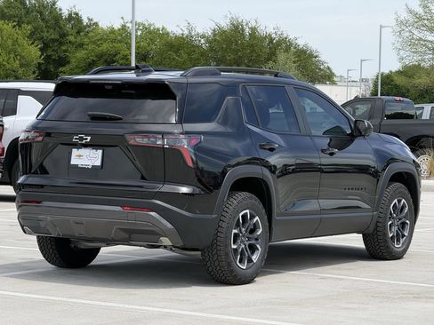 New 2026 Chevrolet Equinox ACTIV image 4