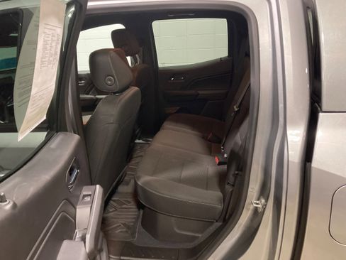 Used 2023 Chevrolet Colorado LT w/ LT Convenience Package II image 16