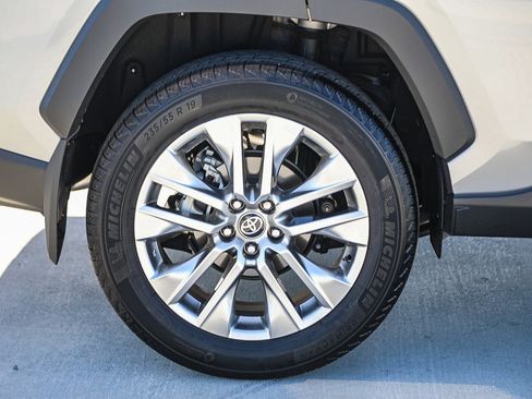 Used 2025 Toyota RAV4 XLE Premium w/ Weather Package FWD image 11