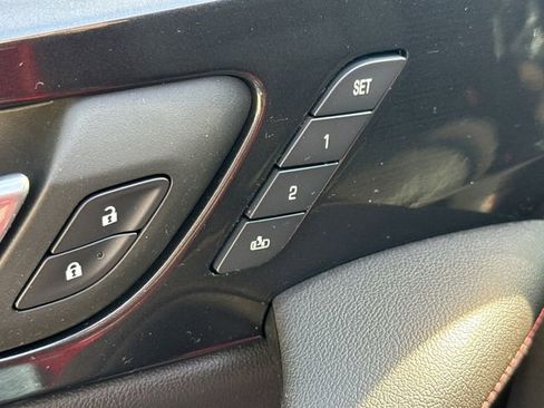 Used 2021 Chevrolet Blazer RS w/ Enhanced Convenience Package image 18