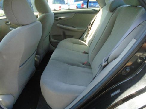 Used 2010 Toyota Corolla LE FWD image 16