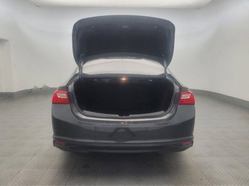 Used 2018 Chevrolet Malibu LT image 29