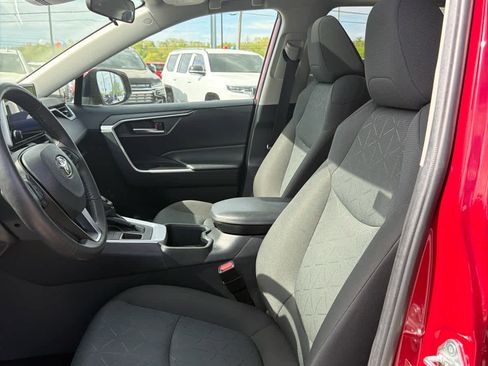 Used 2024 Toyota RAV4 XLE w/ Convenience Package image 12