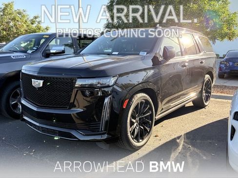 Used 2022 Cadillac Escalade Sport w/ Touring Package RWD image 1