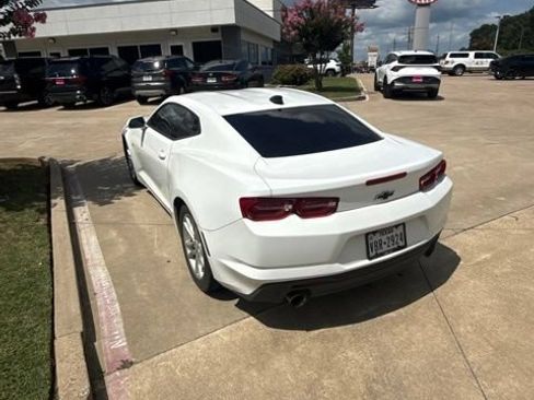 Used 2021 Chevrolet Camaro LS RWD image 9