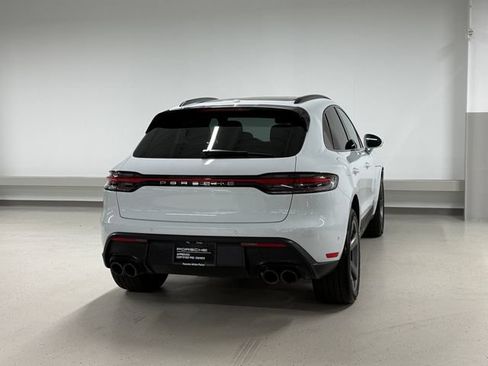 Certified 2026 Porsche Macan AWD/4WD image 8