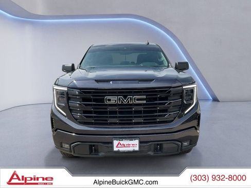 Used 2024 GMC Sierra 1500 Elevation w/ LPO, Elevation Black Package AWD/4WD image 8