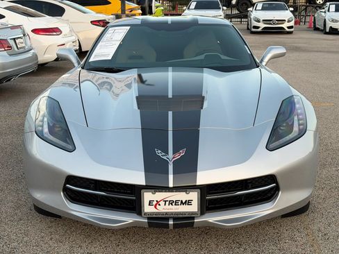 Used 2019 Chevrolet Corvette Stingray Coupe RWD image 2