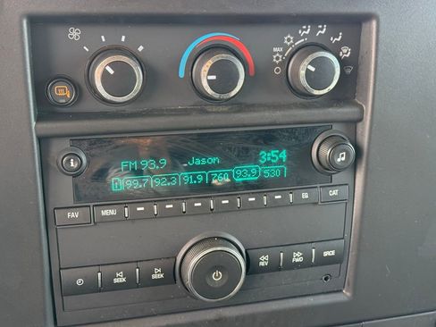 Used 2022 Chevrolet Express 2500 w/ Driver Convenience Package image 23