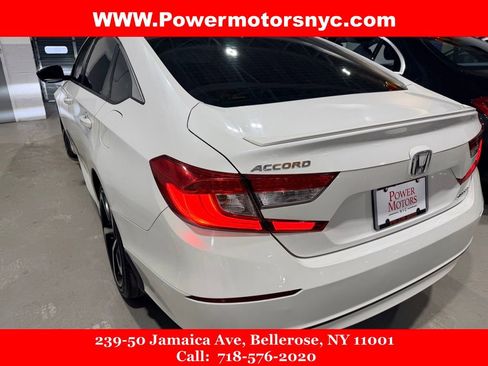 Used 2020 Honda Accord Sport image 2