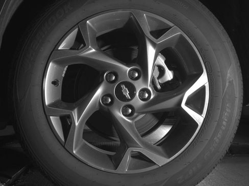 Used 2025 Chevrolet Trax LT w/ LT Convenience Package FWD image 14