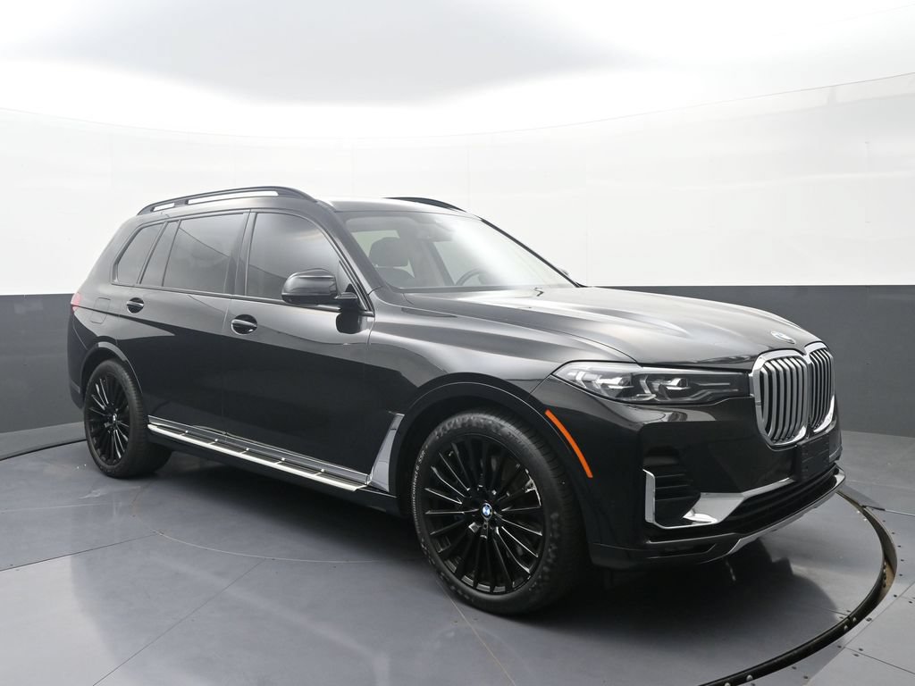 Used 2022 BMW X7 xDrive40i w/ Executive Package AWD/4WD image 3