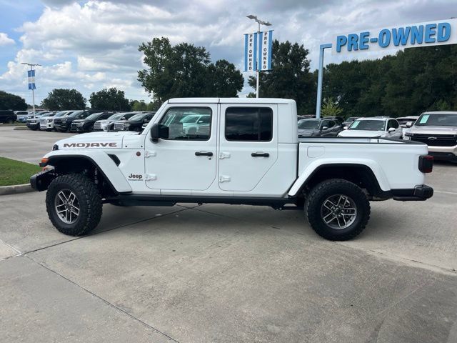 Used 2026 Jeep Gladiator Mojave AWD/4WD image 4