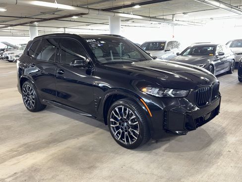 Used 2024 BMW X5 sDrive40i w/ M Sport Package RWD image 2