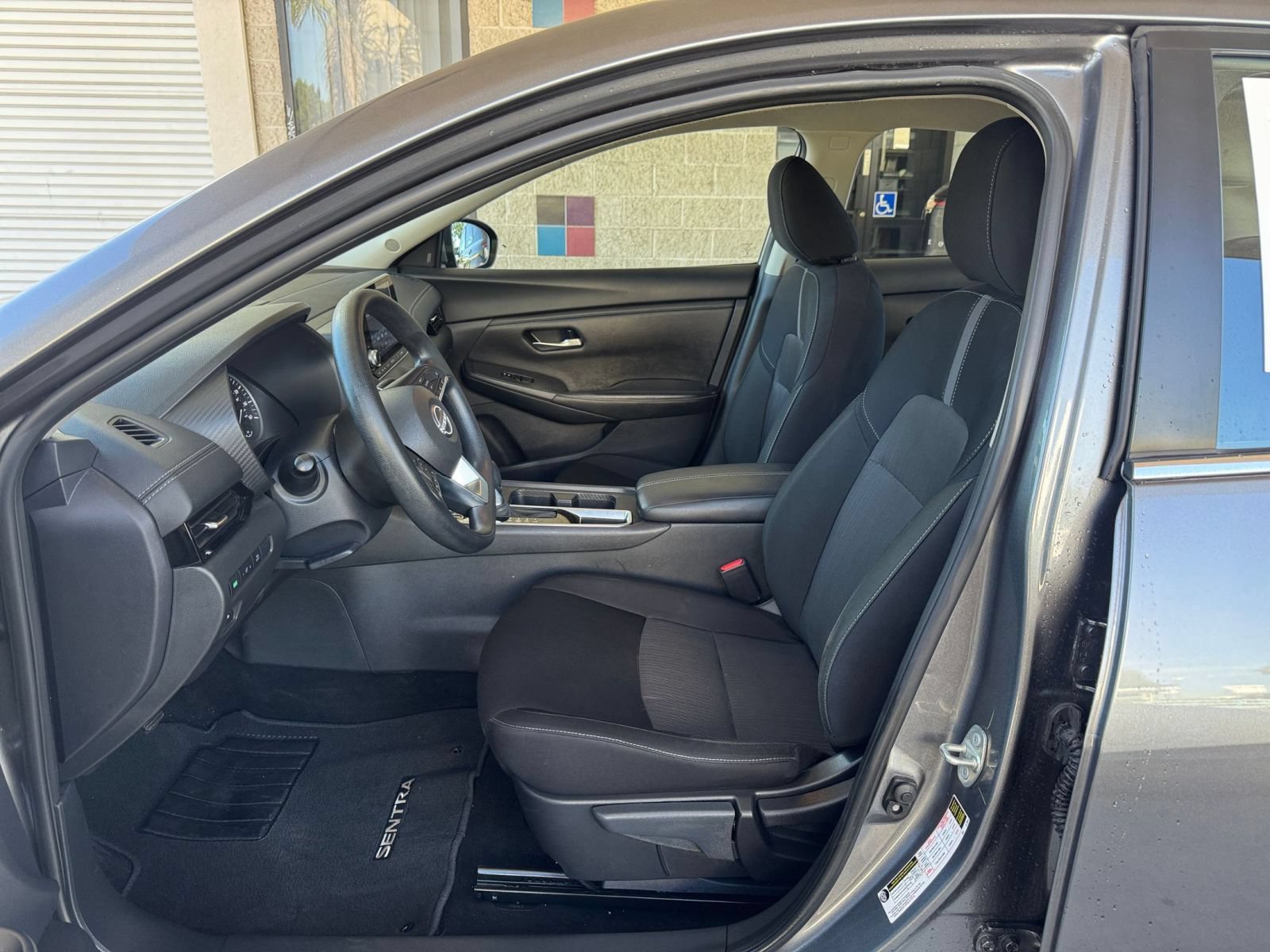 Used 2025 Nissan Sentra SV FWD image 25