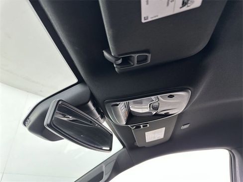 Used 2024 Chevrolet Colorado LT w/ LT Convenience Package II image 19