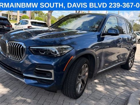 Used 2022 BMW X5 xDrive40i w/ Premium Package AWD/4WD image 2