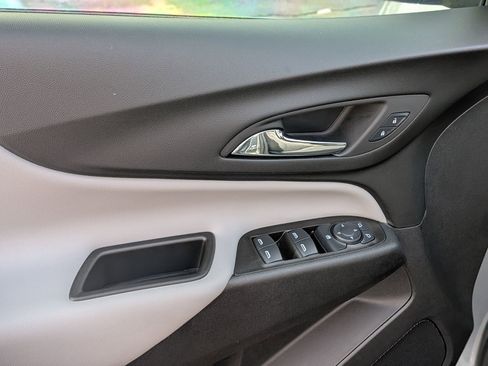 Certified 2024 Chevrolet Equinox LS w/ LS Convenience Package image 15